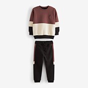 Sets & Outfits